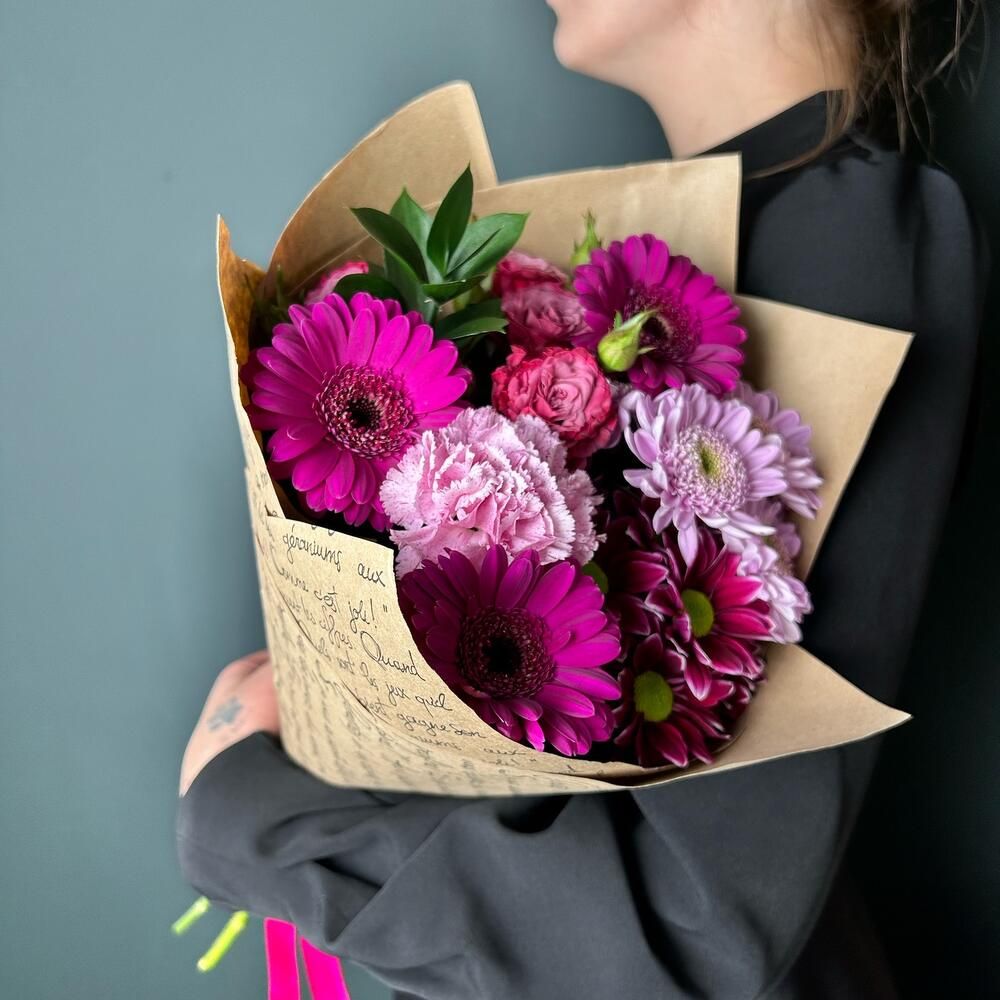 

Букет Flowers из гербер, хризантем и роз Малиновое лето 97456092, Sun_00_003