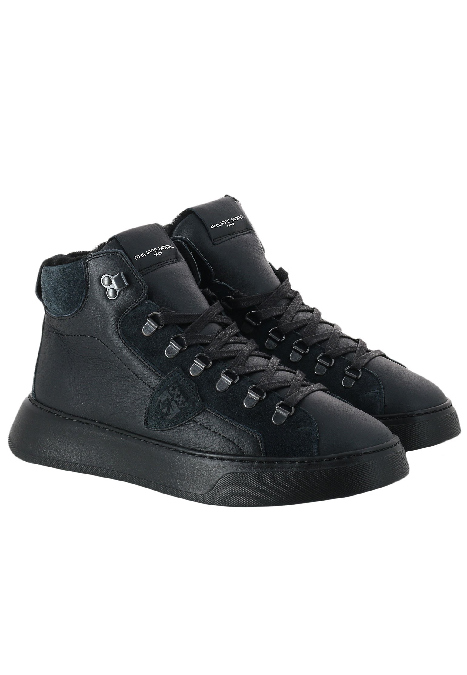 

Кроссовки мужские PHILIPPE MODEL 117953 черные 40 EU, 117953