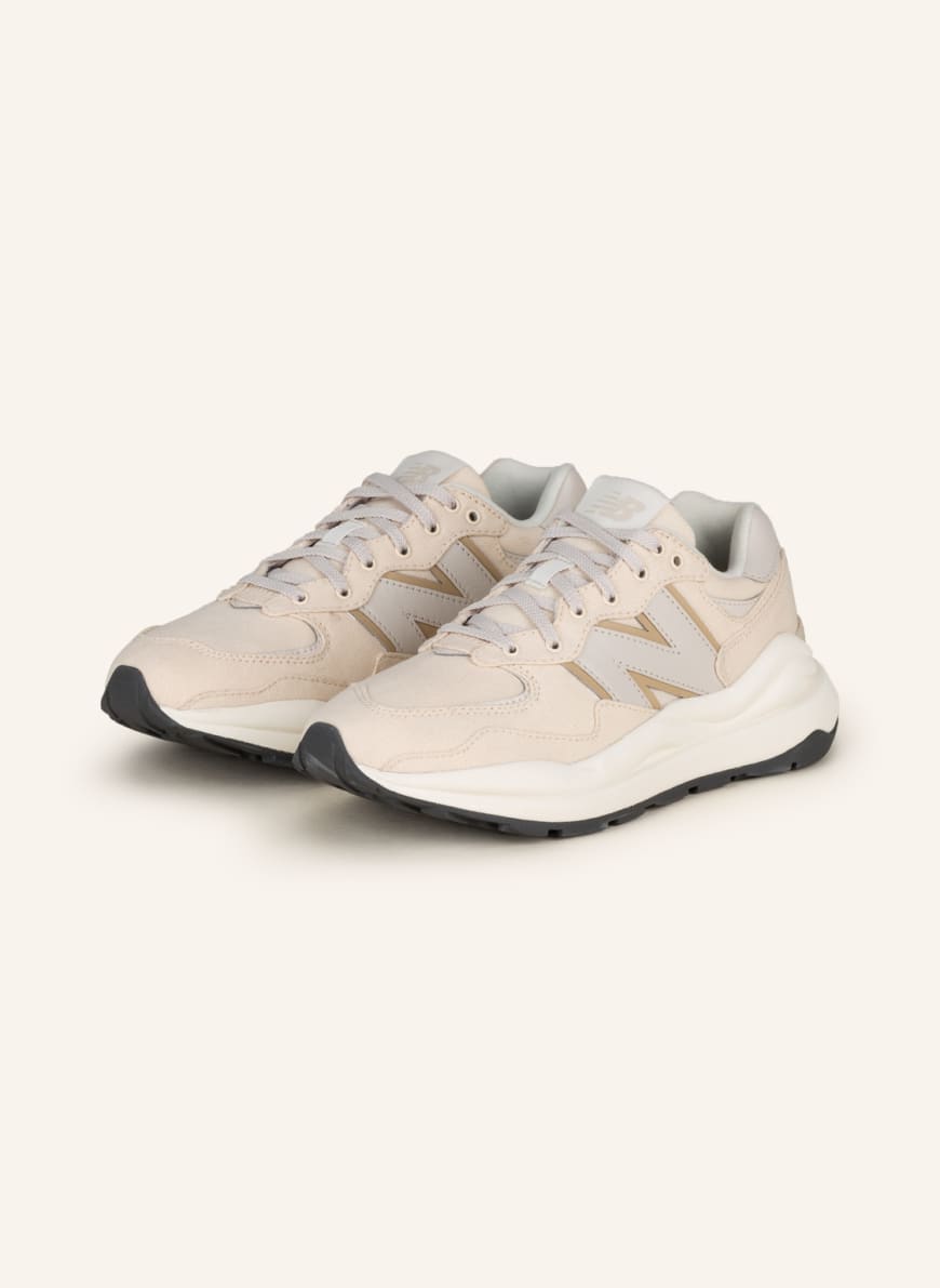 

Кроссовки женские New Balance 1001304736 бежевые 40 RU (доставка из-за рубежа), 1001304736