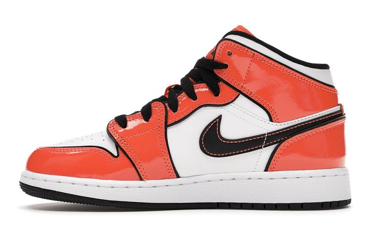 

Кеды унисекс Jordan Air Jordan 1 Mid Turf Orange GS оранжевые 40 EU, Оранжевый, Air Jordan 1 Mid Turf Orange GS