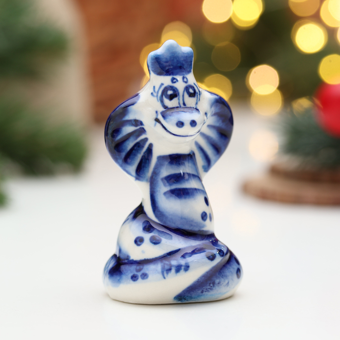 

Сувенир Змея Королева, гжель, 8 см, 10644823, Белый