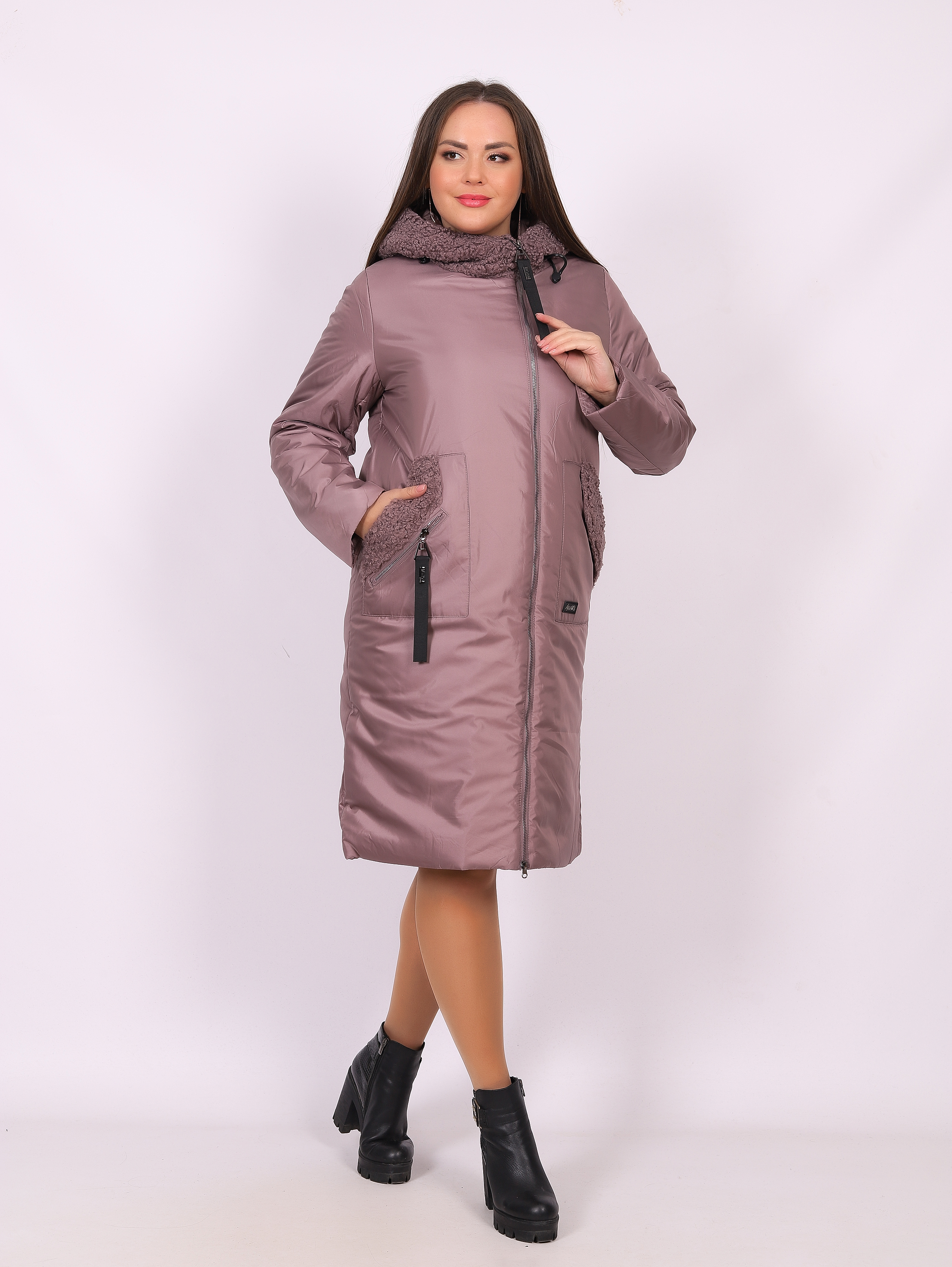 

Пальто женское Louren Wilton 91169 розовое 56 RU, 91169