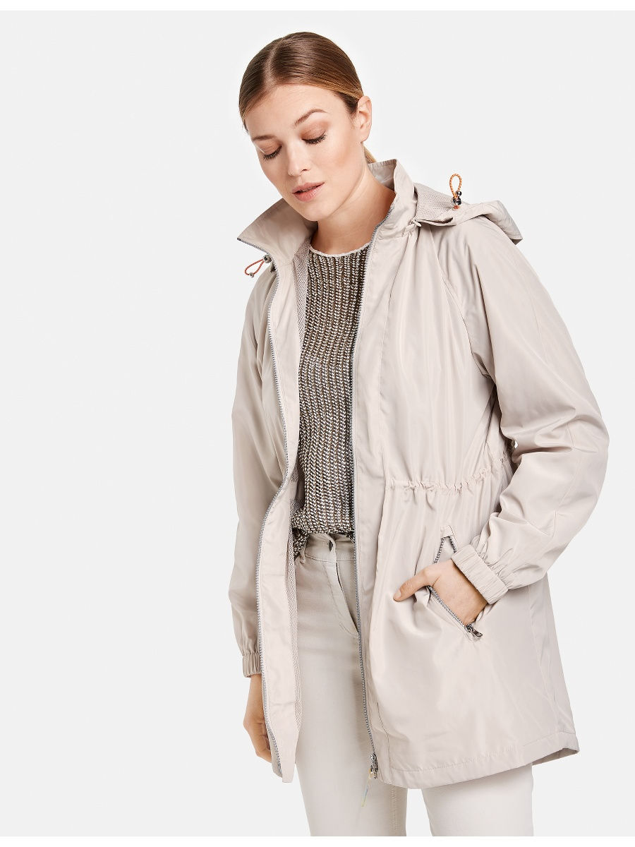

Ветровка женская Gerry Weber 95116-31117-98600 бежевая 48, 95116-31117-98600