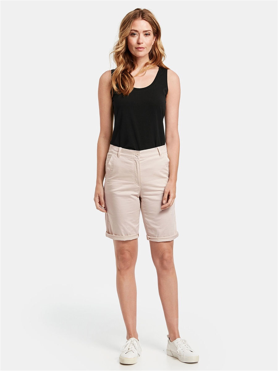 

Шорты женские Gerry Weber 92447-66803-98600- бежевые 40 EU, 92447-66803-98600-