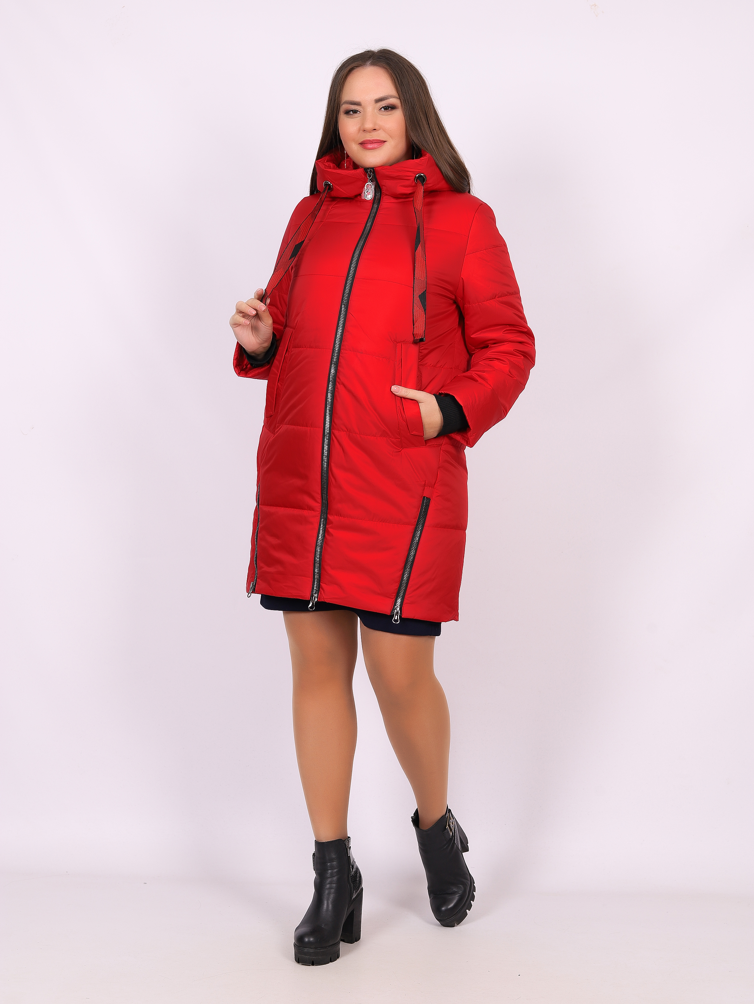 

Куртка женская Louren Wilton 91109 красная 46 RU, 91109