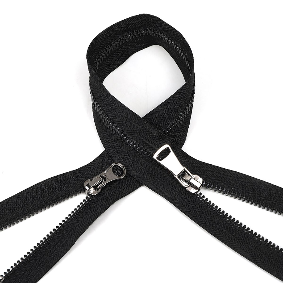 

Молния MaxZipper металлическая 5 черный никель шлифованное звено, 2 замка, 85 см черный, BLN5-2.80.F322.MAG.KOLL