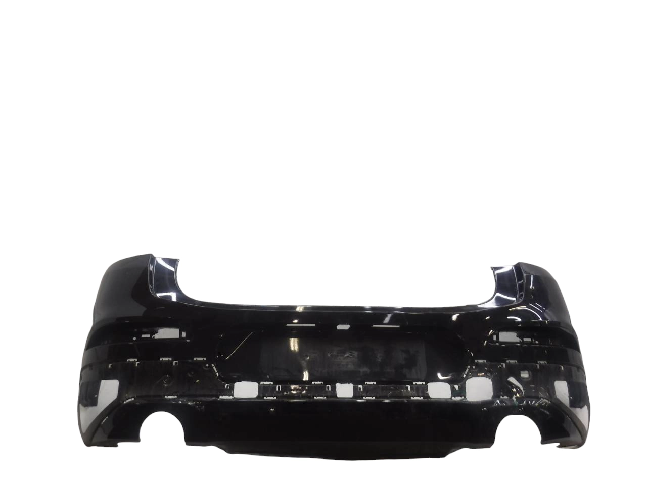 

Облицовка заднего бампера,загрунтован. BMW 51128739260