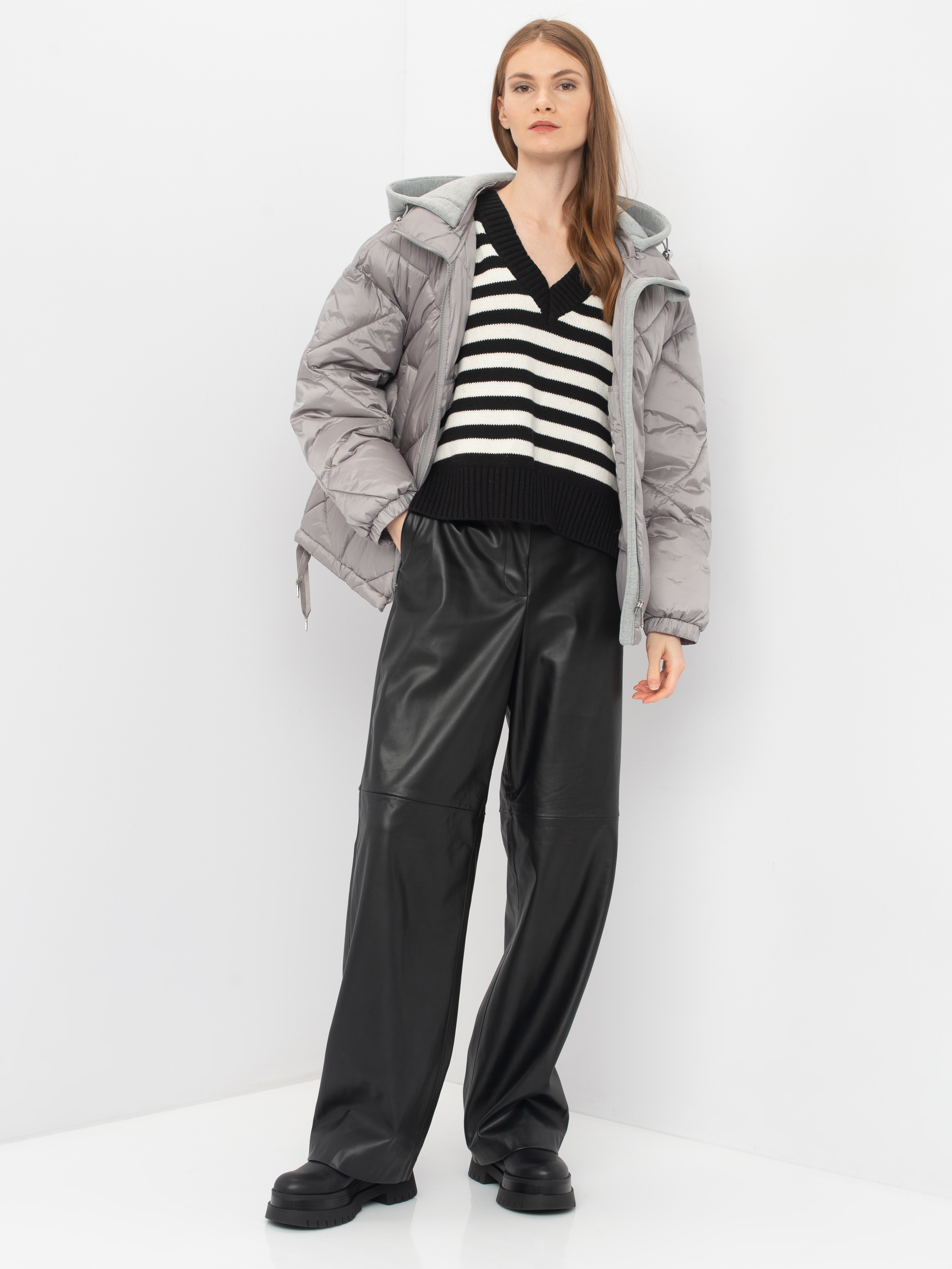 

Куртка женская Gerry Weber 850243-31192-20022 серая 38, 850243-31192-20022