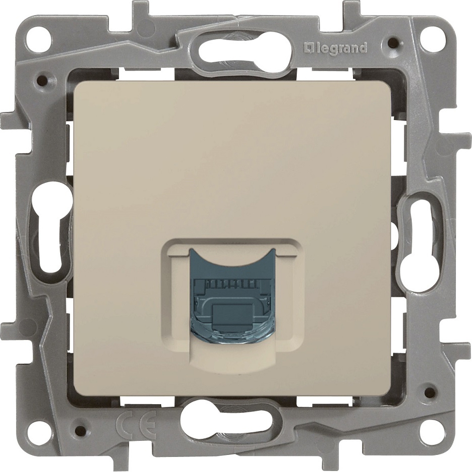 

Розетка компьютерная Legrand Etika RJ45 категория 6. Слоновая кость, Бежевый