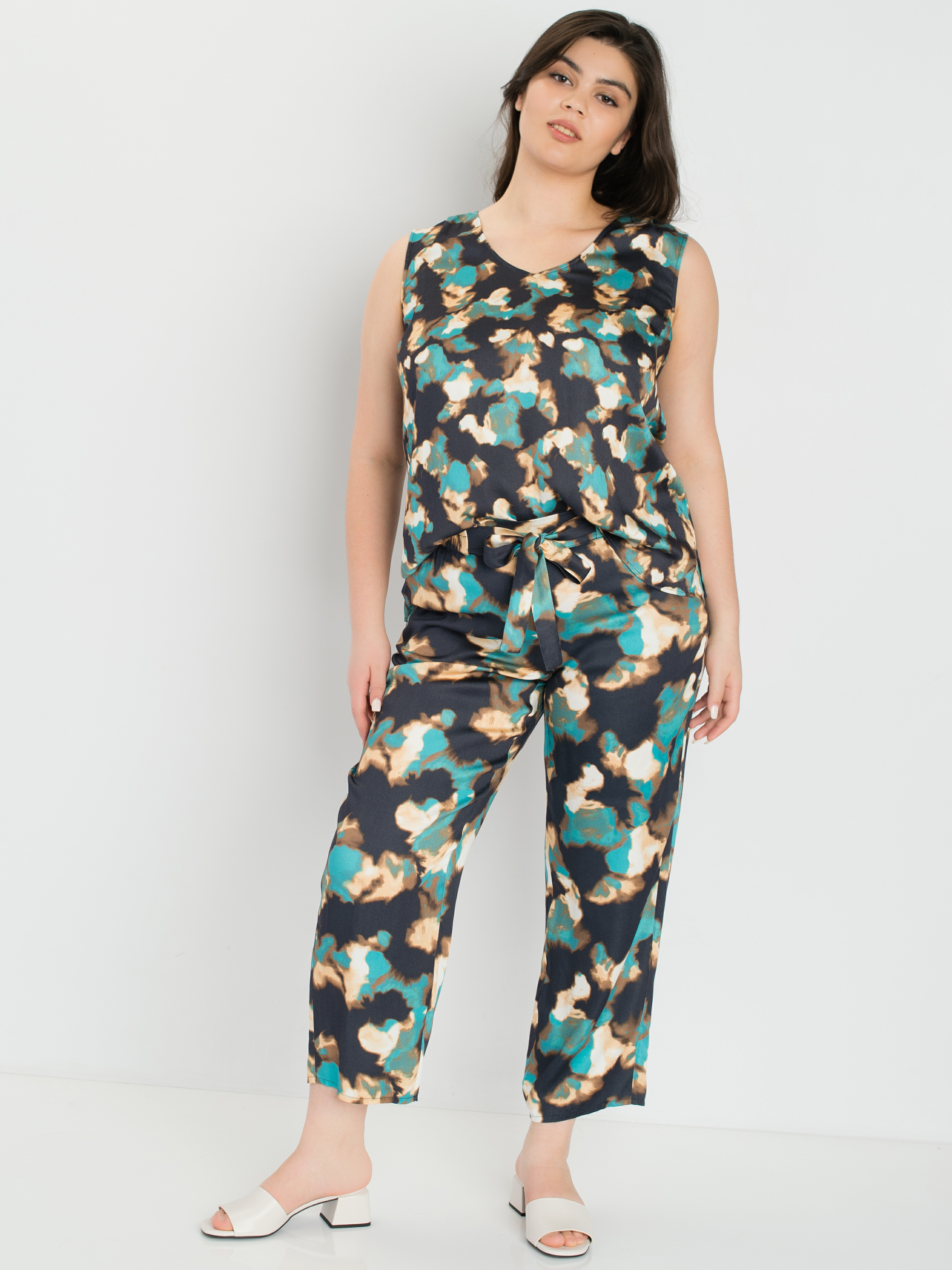 

Брюки женские SAMOON by GERRY WEBER 820022-21204-8572 синие 46, 820022-21204-8572
