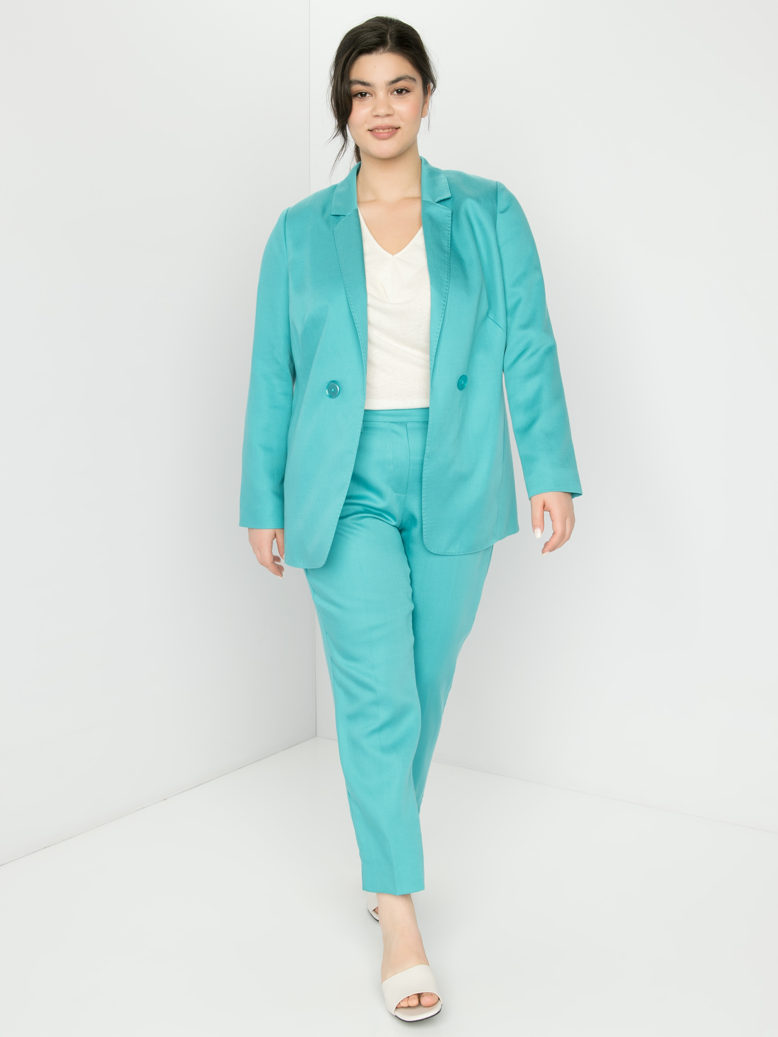 

Брюки женские SAMOON by GERRY WEBER 820021-21300-8560 голубые 56, 820021-21300-8560