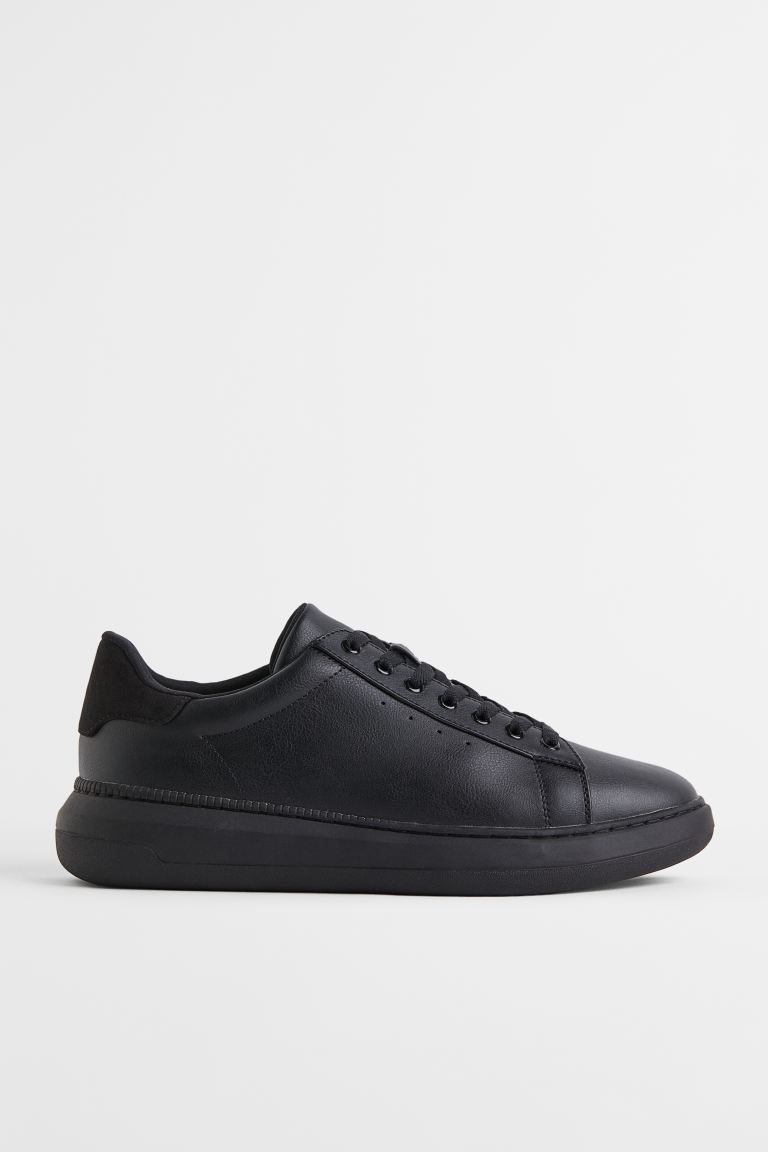 

Кеды мужские H&M 0951820 черные 40 EU (доставка из-за рубежа), 0951820