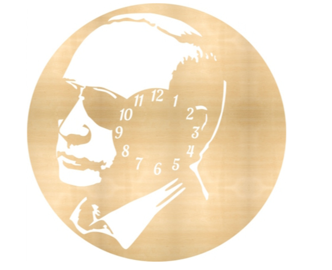 Часы с президентом Российской Федерации / Президент России настенные деревянные часы