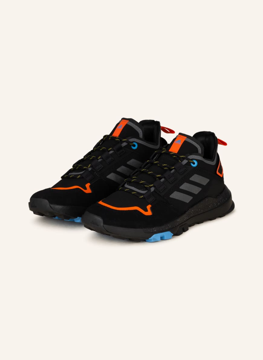 

Кроссовки мужские Adidas 1001298412 черные 42 RU (доставка из-за рубежа), 1001298412