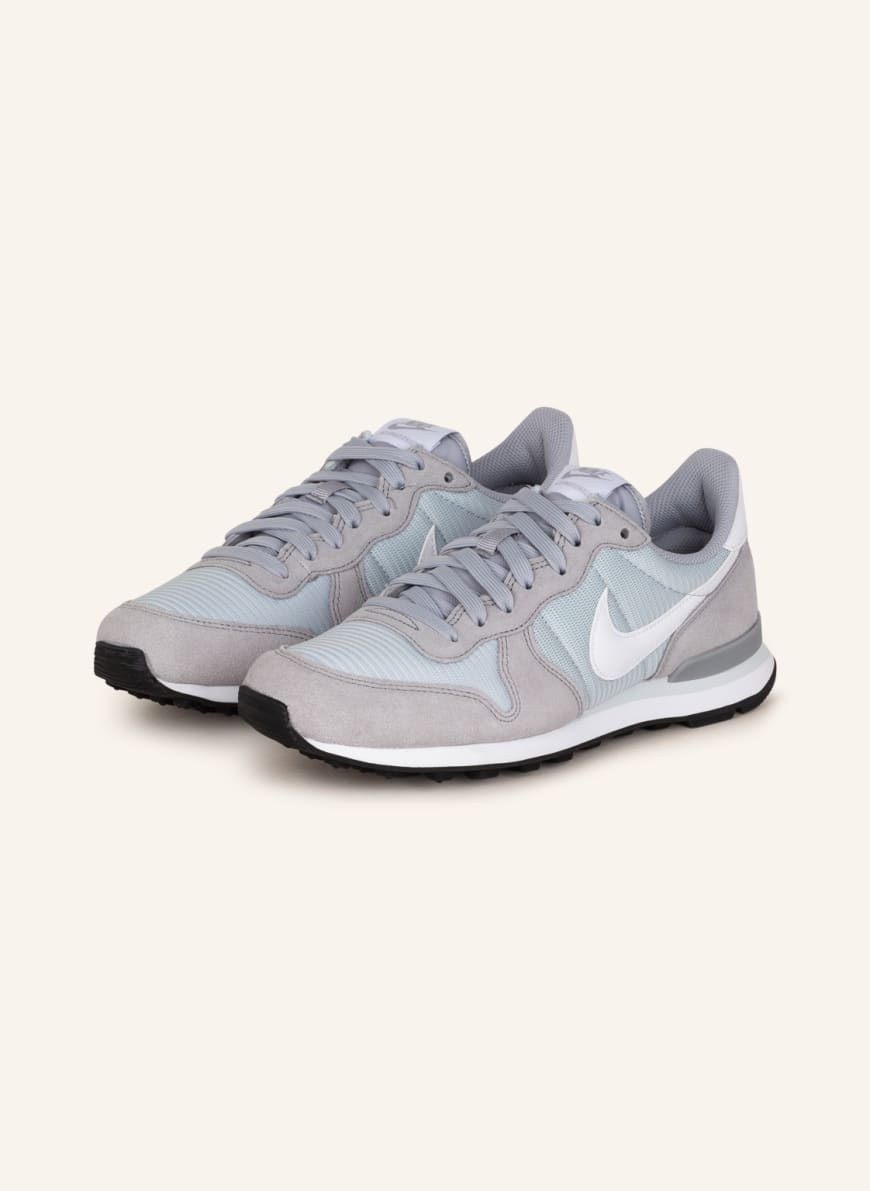Кроссовки женские Nike 1001242541 серые 38.5 RU (доставка из-за рубежа)