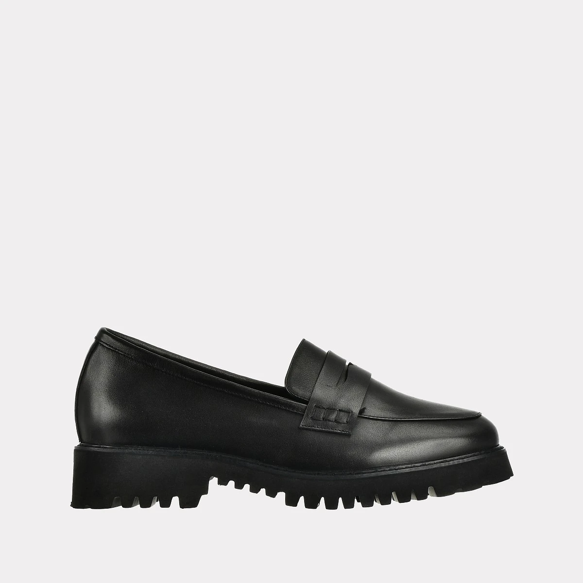 

Лоферы женские Versiya shop P108-285 черные 38 RU, P108-285