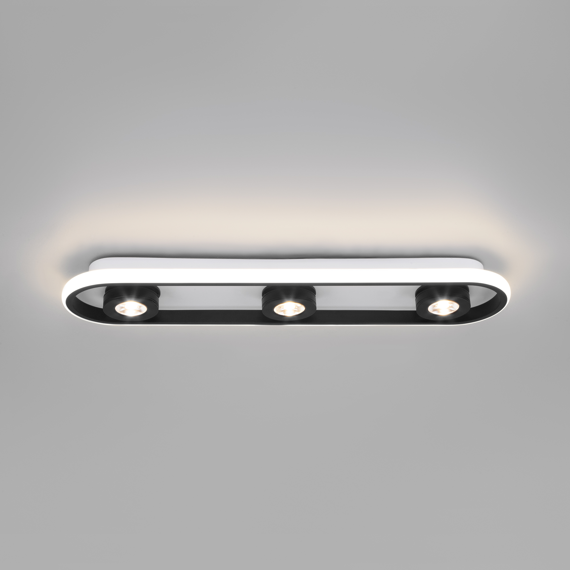 

Потолочный светодиодный светильник Eurosvet 20123/3 LED белый черный