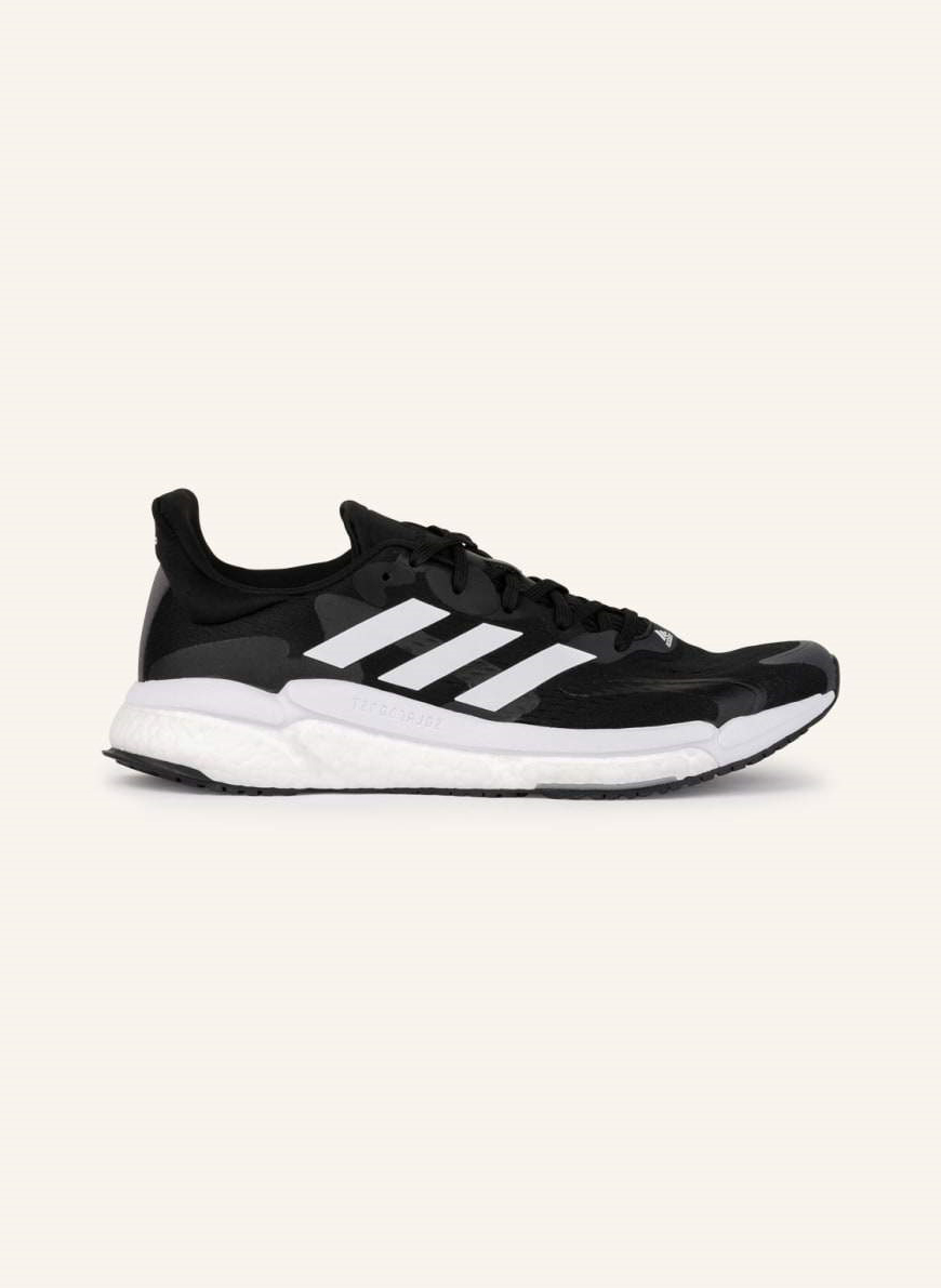 

Кроссовки мужские Adidas 1001228524 черные 46 EU (доставка из-за рубежа), Черный, 1001228524