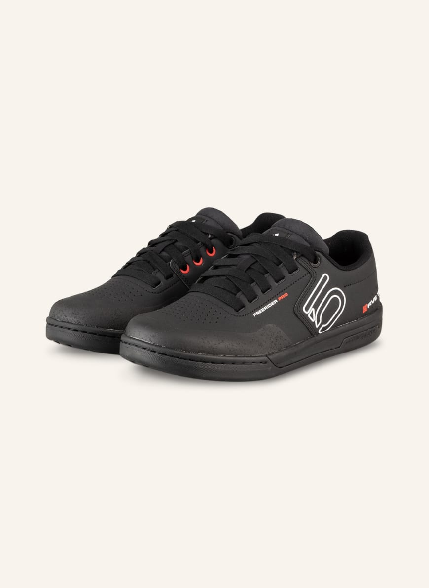 Кроссовки мужские Adidas 1001201065 черные 44.5 RU (доставка из-за рубежа)