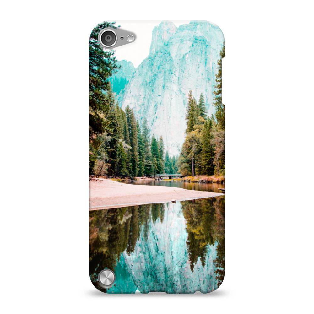 

Пластиковый чехол "Горы 11" на Apple iPod Touch, 11120-3