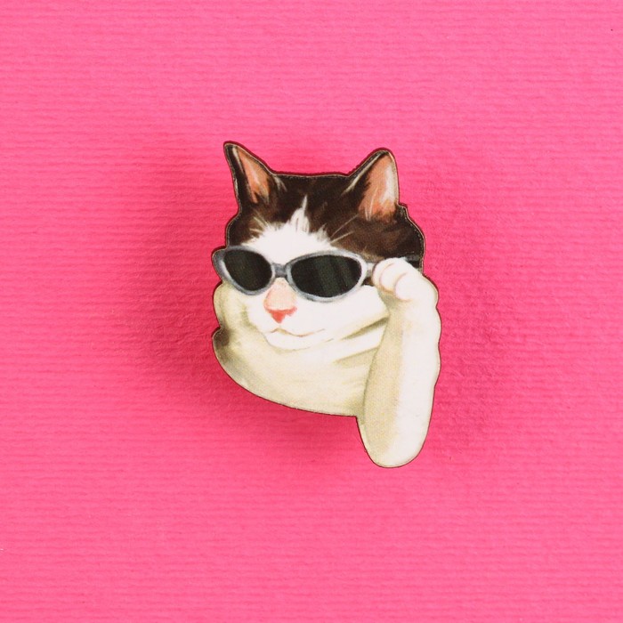 

Значок Micio, деревянный Кот в очках, серия мемы , 2,4 х 3,2 см, 3 штуки