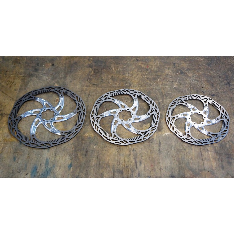 Тормозной диск Neutrino серебристый 180