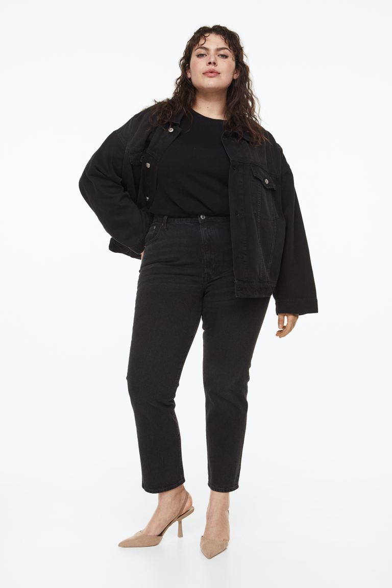 

Джинсы женские H&M 1135399001 черные 50 EU (доставка из-за рубежа), Черный, 1135399001