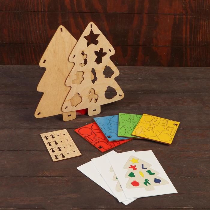 

Игра «Наряди ёлочку»