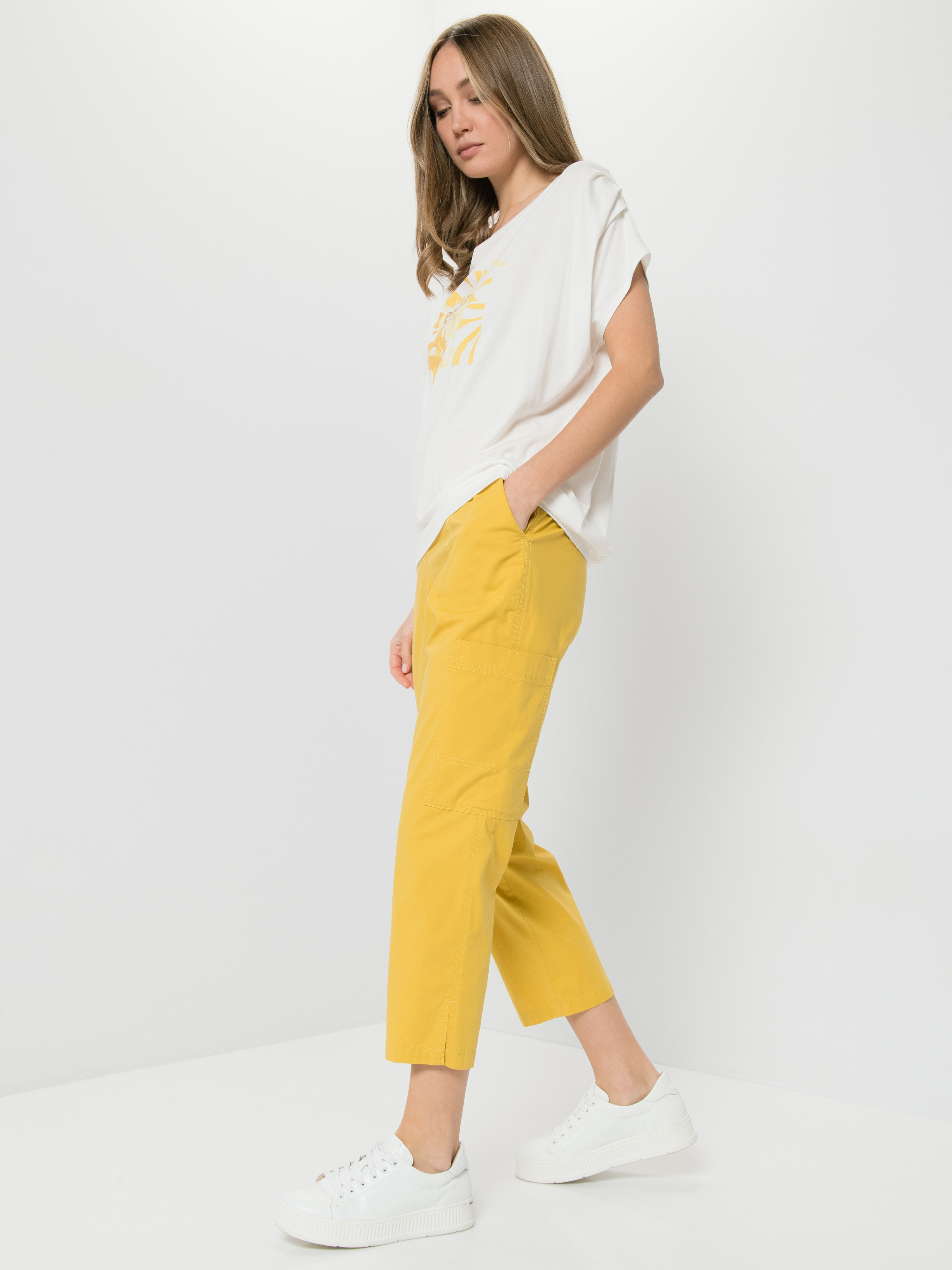 

Футболка женская Gerry Weber 770251-35002-99700 белая 44, 770251-35002-99700