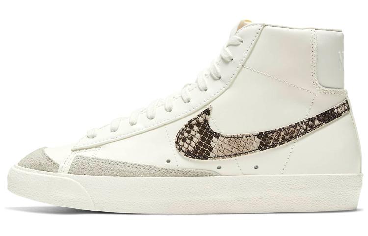 

Кеды унисекс Nike Blazer '77 SE белые 40.5 EU, Белый, Blazer '77 SE