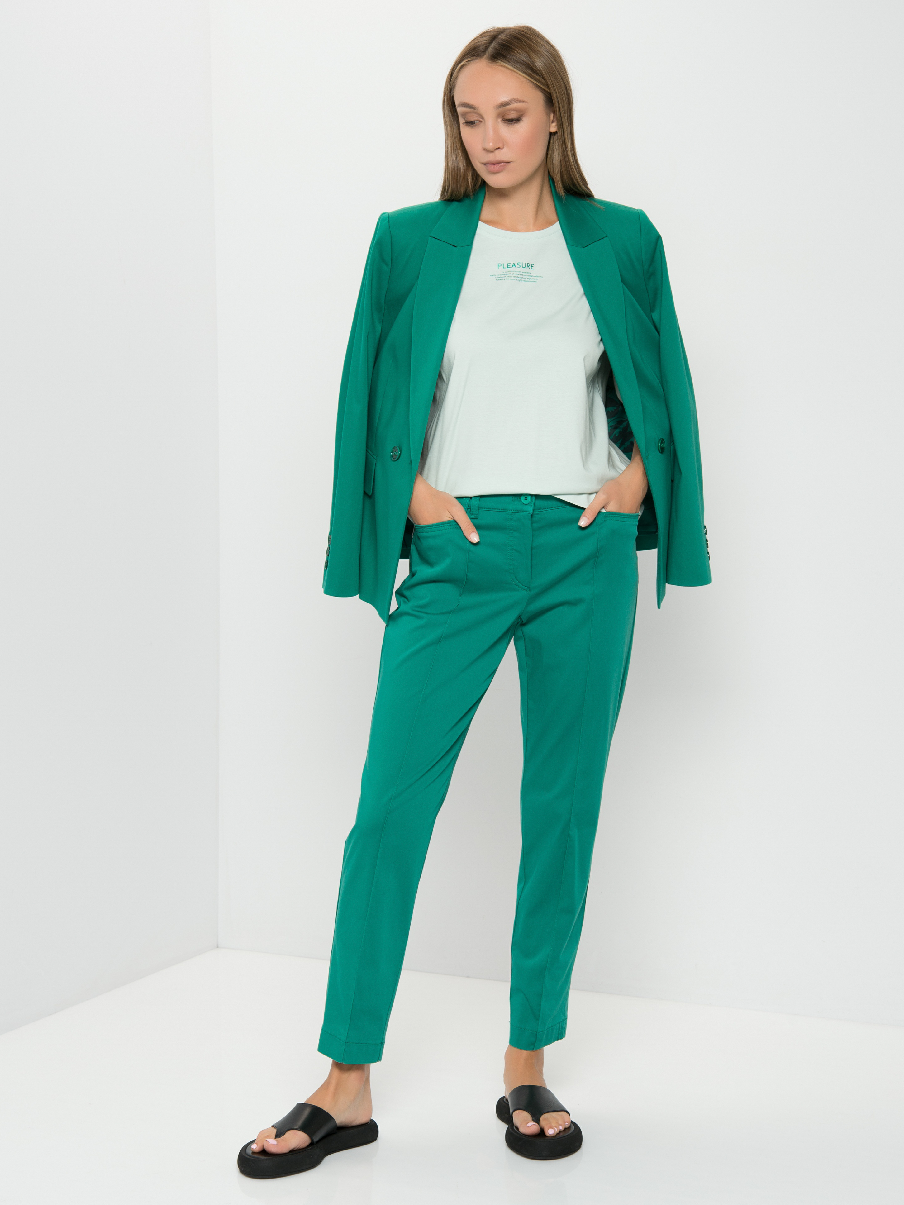 

Футболка женская Gerry Weber 770212-35012-5050 зеленая 42, 770212-35012-5050