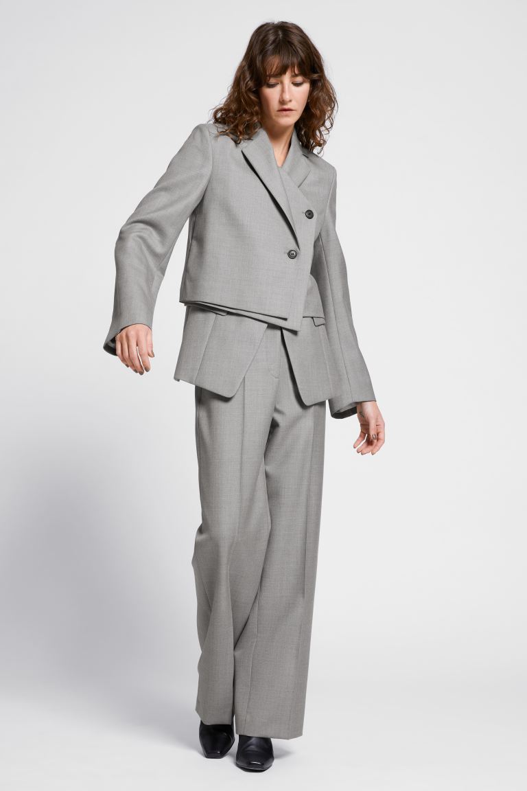 

Брюки женские & Other Stories 1134657001 серые 36 (доставка из-за рубежа), 1134657001