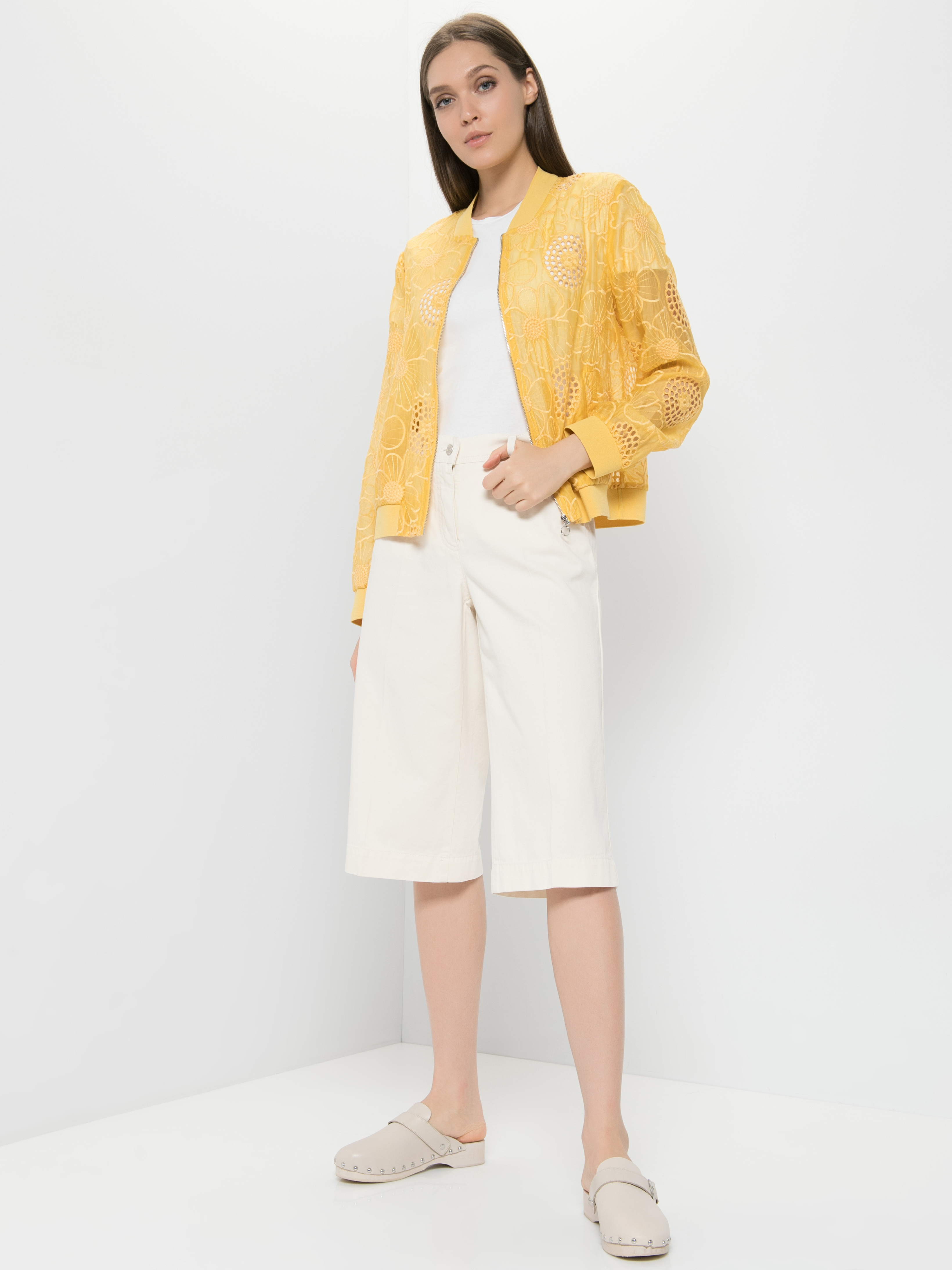 

Ветровка женская Gerry Weber 730034-31265-40210 желтая 34, 730034-31265-40210