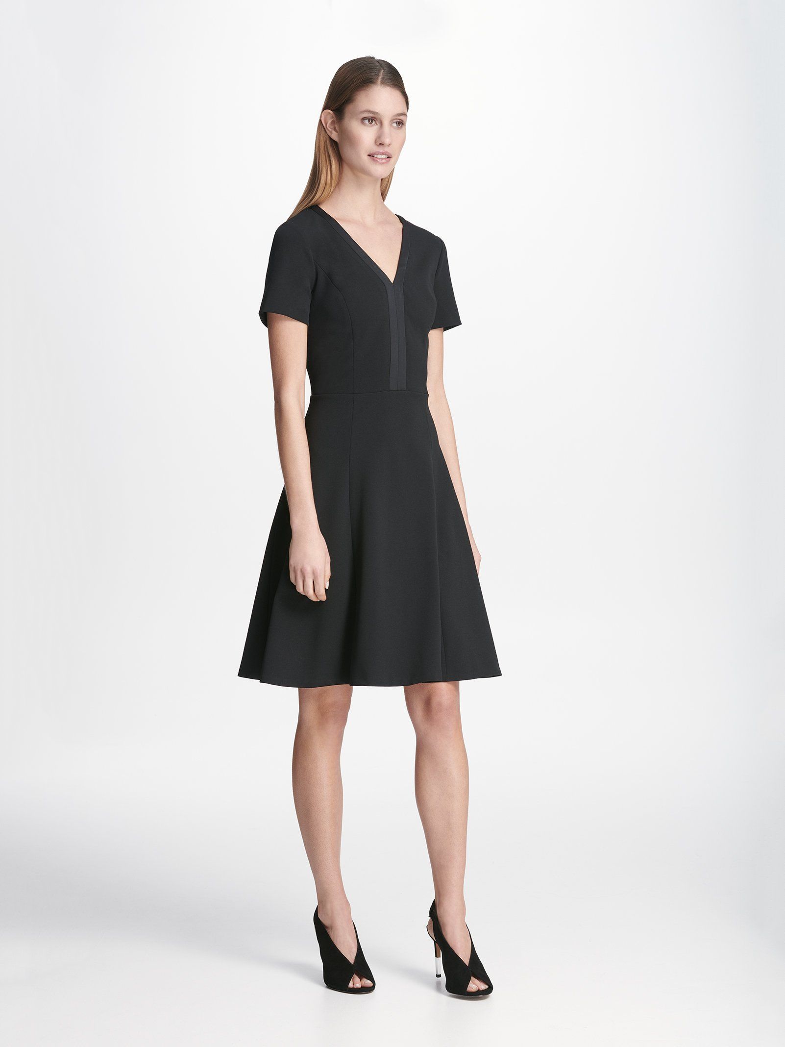 фото Повседневное платье женское dkny p8kb7dc4/blk6 черное 6