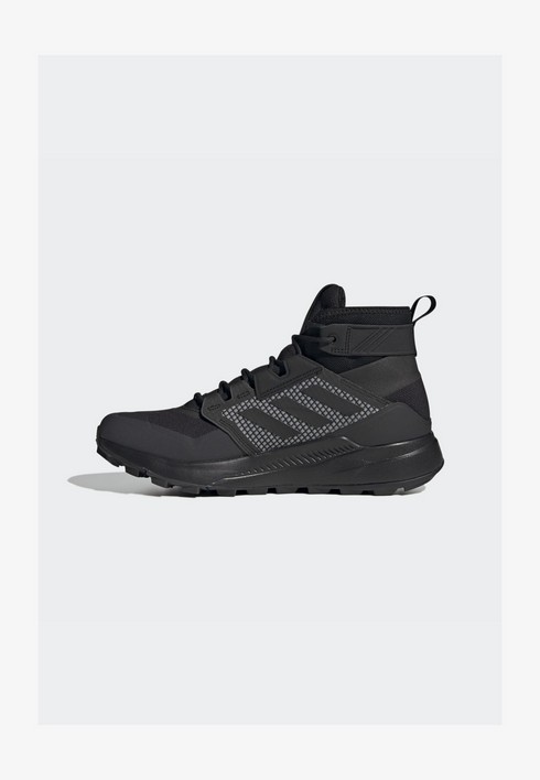 

Кроссовки мужские Adidas Trailmaker Mid Gore Tex черные 42 2/3 EU (доставка из-за рубежа), Черный, Trailmaker Mid Gore Tex