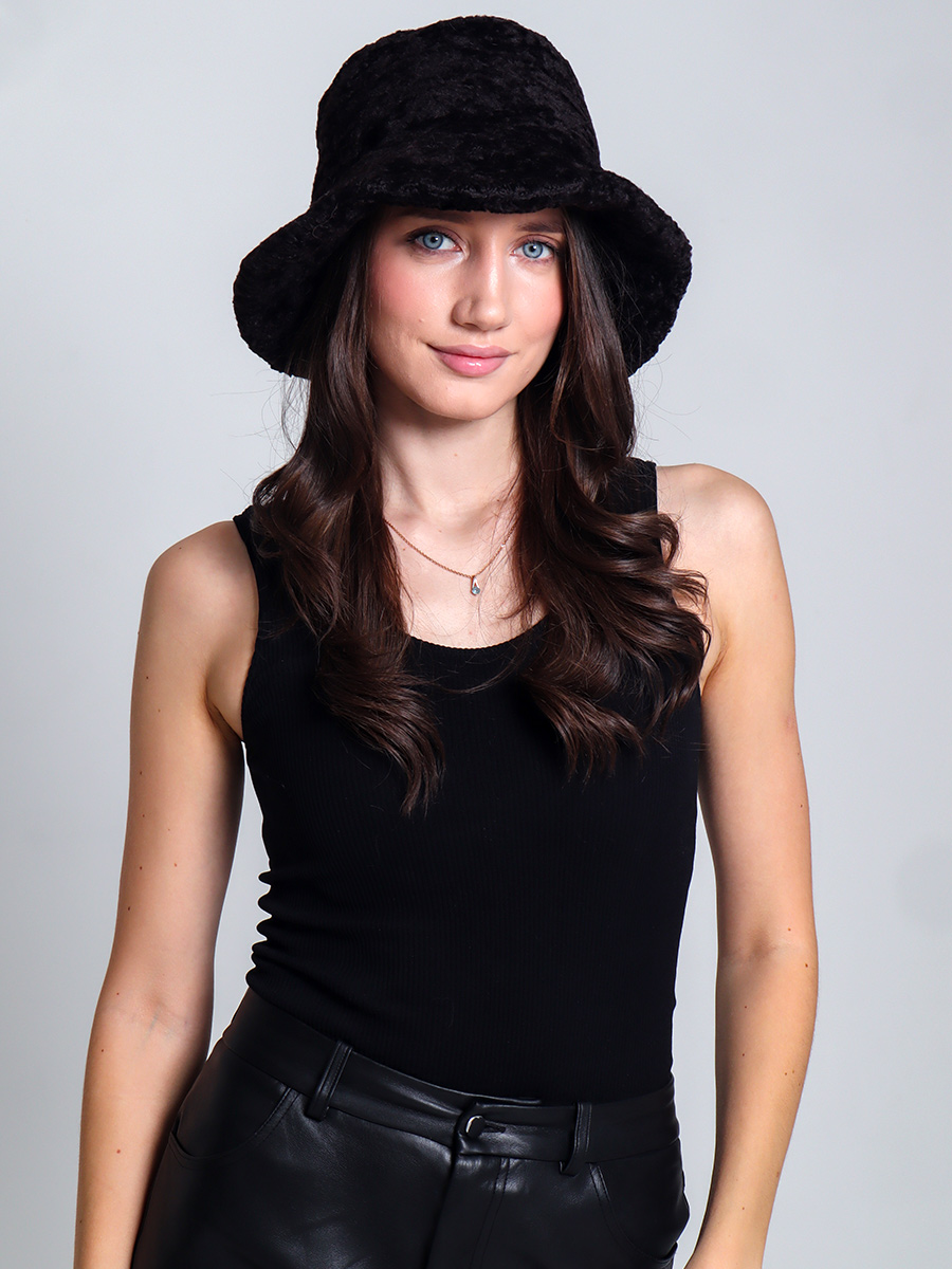

Шапка женская DESIGN STUDIO ABSALYAMOVA 025 черная, р, Черный, 025
