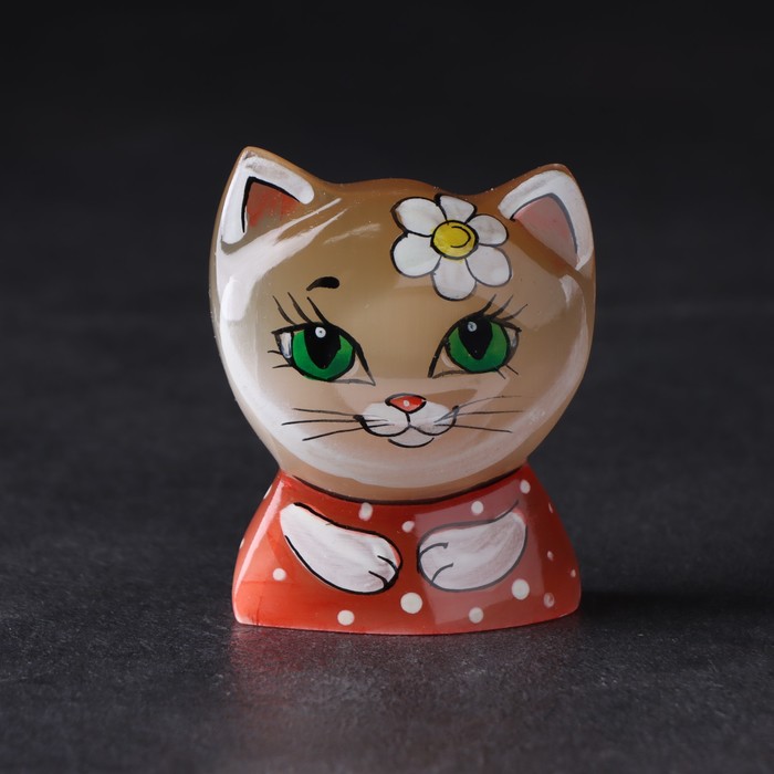 

Сувенир Кошка с ромашкой, селенит