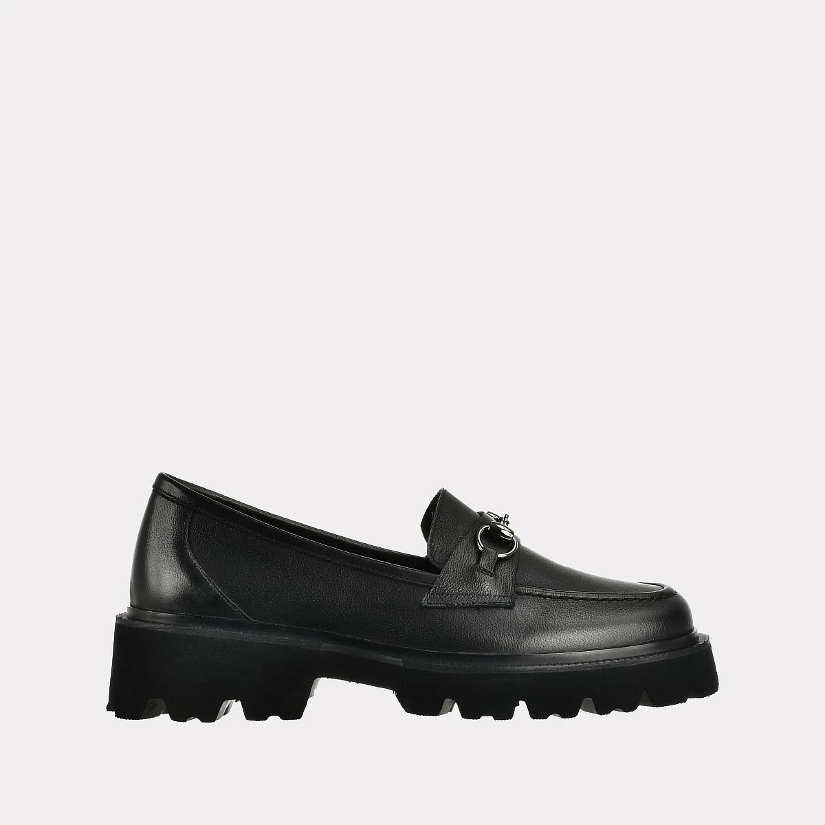 

Лоферы женские Versiya shop P108-296 черные 36 RU, P108-296