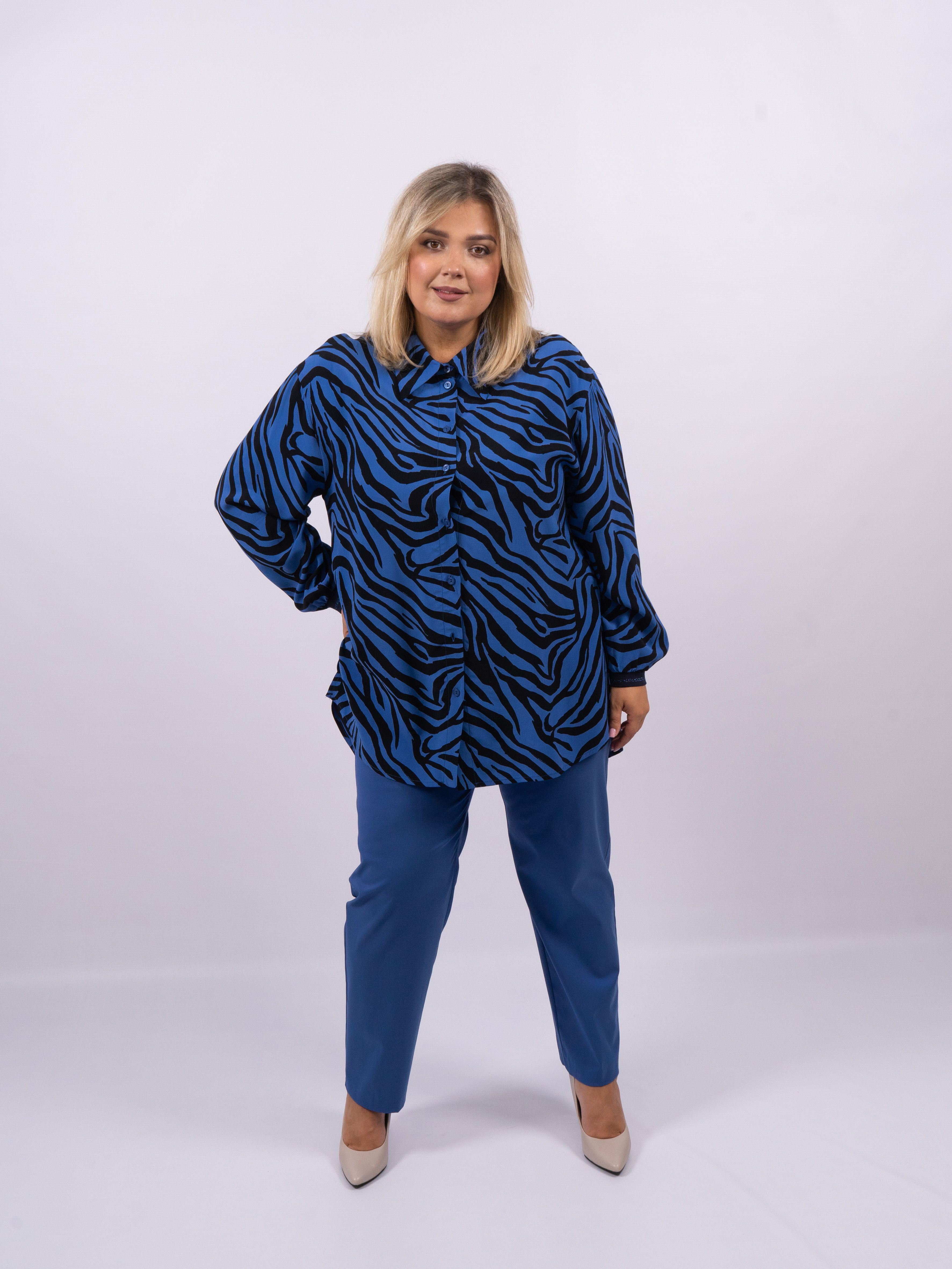 

Брюки женские 365 clothes 24918.00 синие 58 RU, Синий, 24918.00
