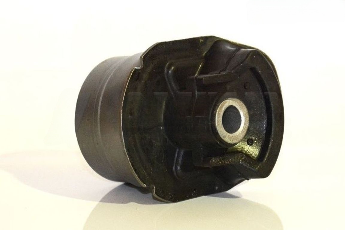 

Сайлентблок Задней AMIWA Балки 02-35-135
