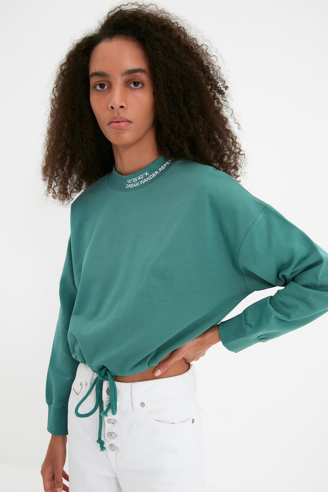 

Свитшот женский Trendyol зеленый, TWOSS20SW0123