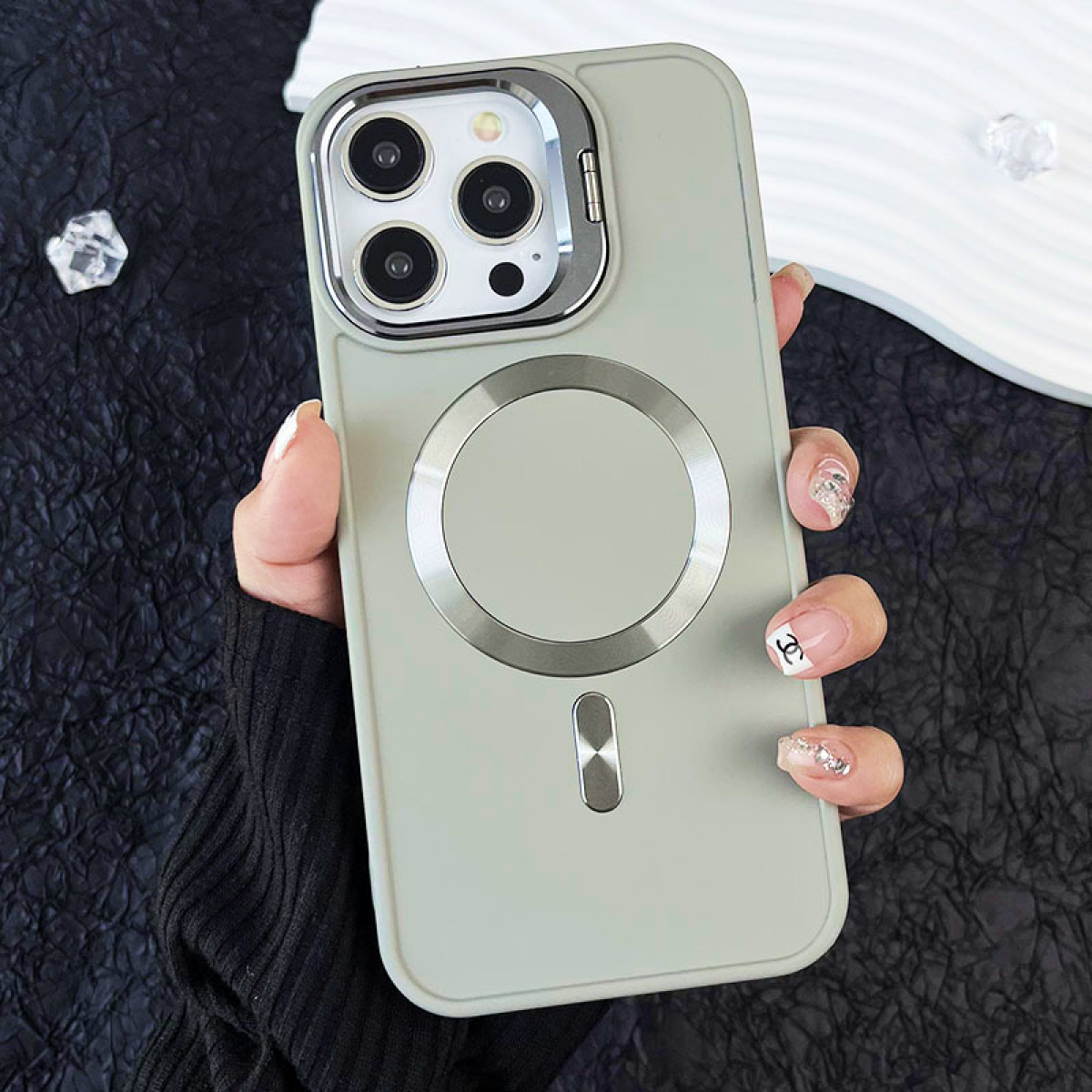 

Противоударный чехол для iPhone 15 Pro c функцией Magsafe серый, iPhone 15 Pro