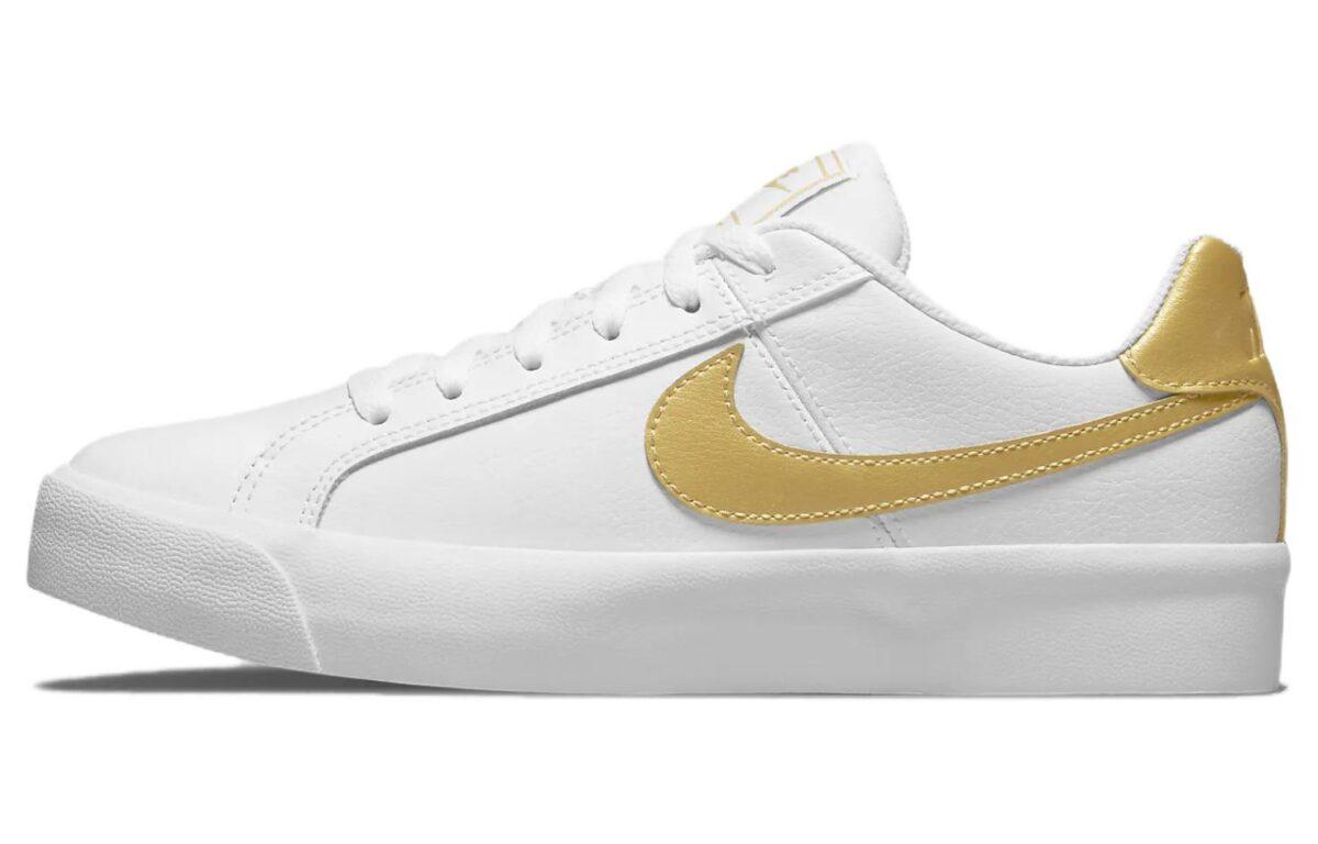 

Кеды унисекс Nike Court Royale AC белые 38.5 EU, Белый, Court Royale AC