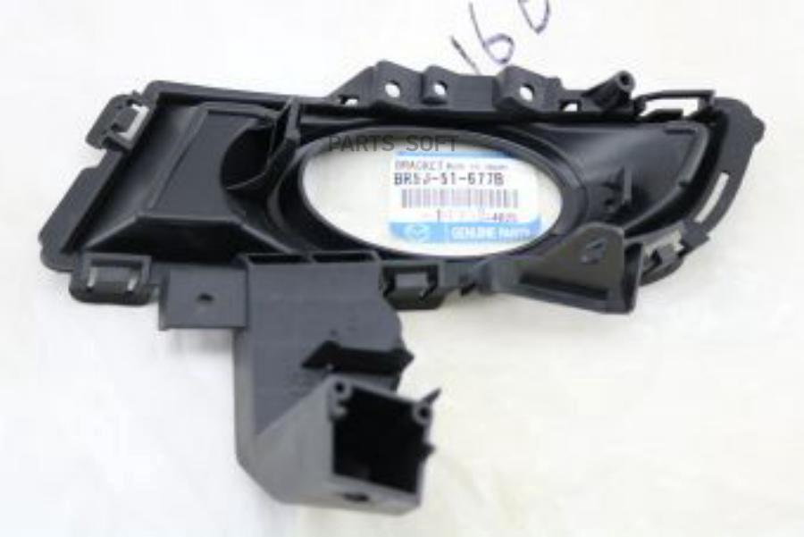 Окантовка ПТФ прав.MAZDA 3 (BK) 03-09