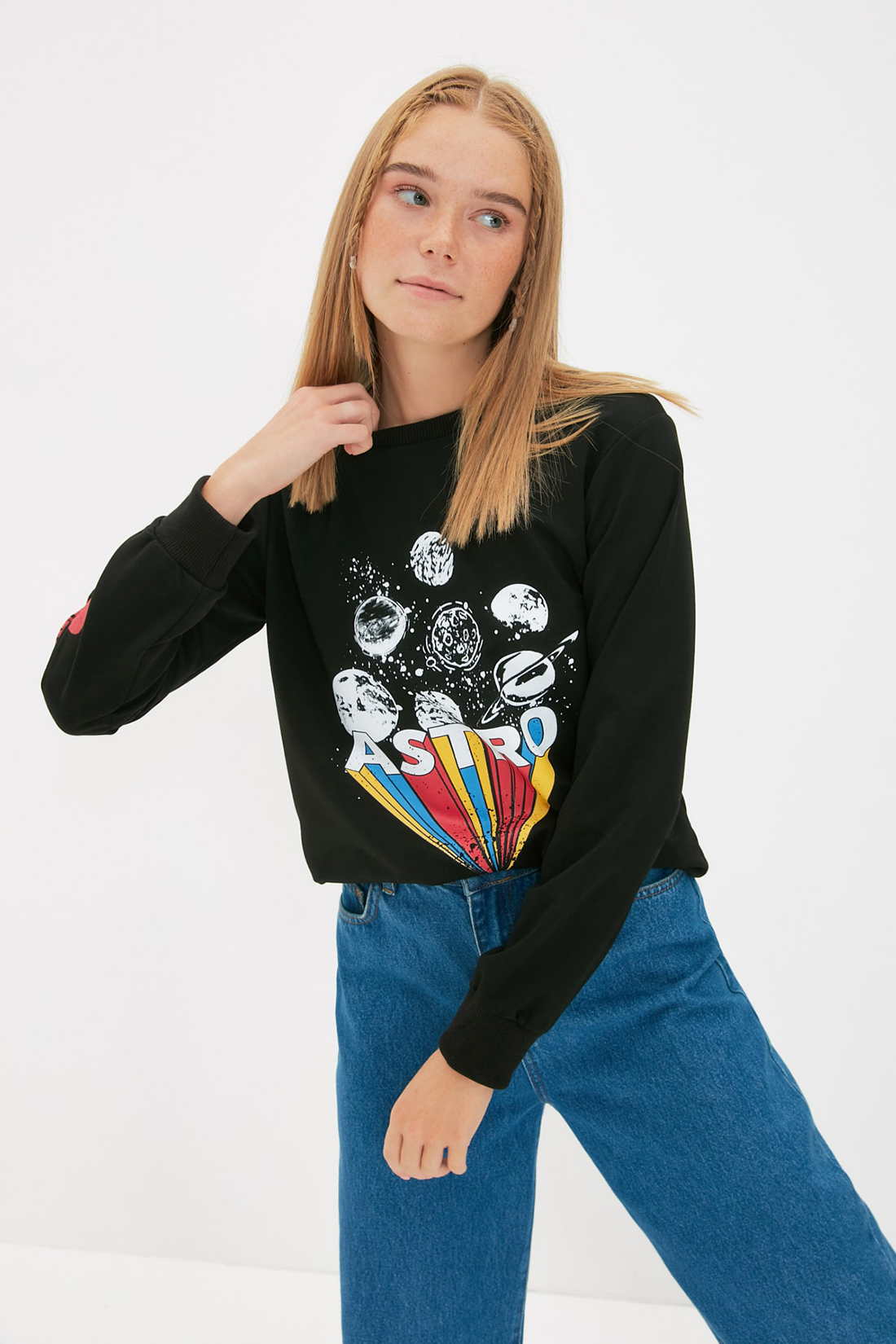

Свитшот женский Trendyol TWOAW22SW1542 черный S, TWOAW22SW1542