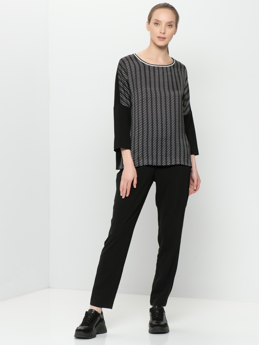 

Лонгслив женский Gerry Weber 670219-35020-1100 черный 42, 670219-35020-1100