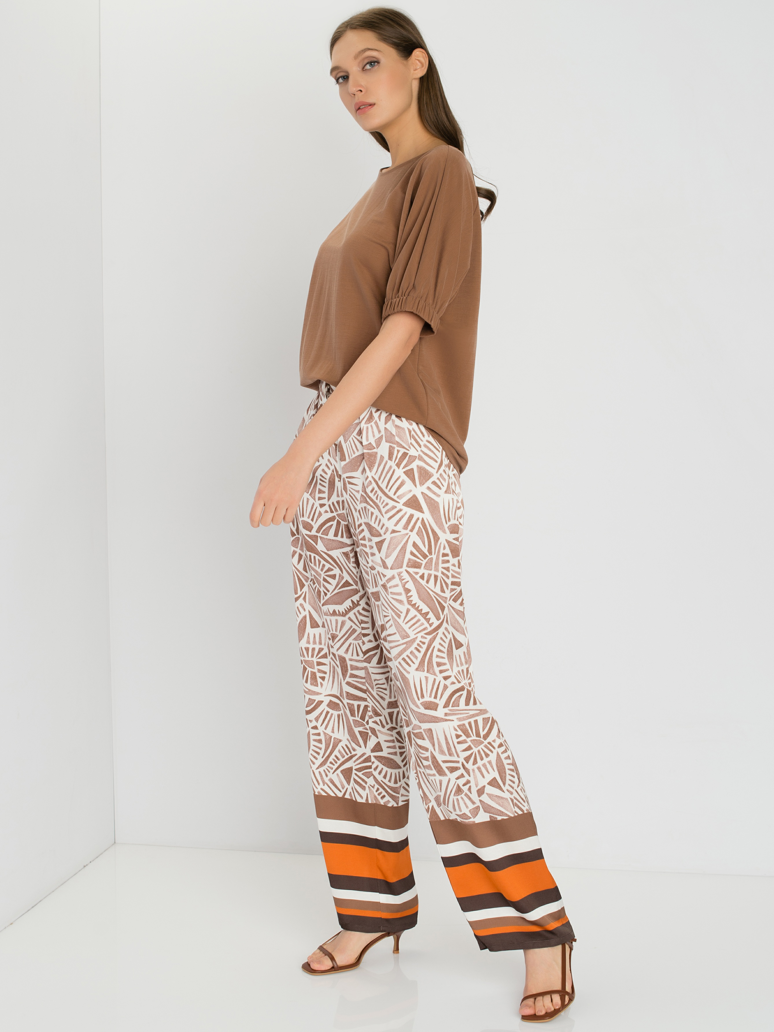

Футболка женская Gerry Weber 670112-44010-70486 коричневая 46, 670112-44010-70486