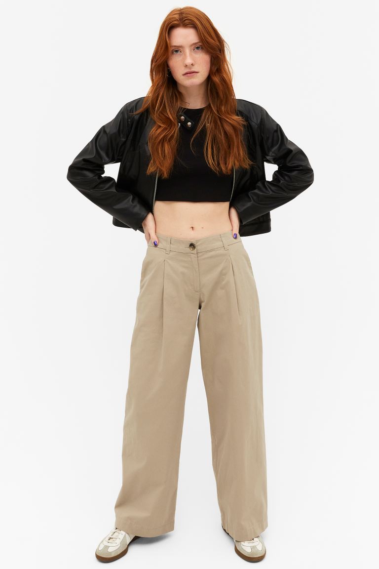 

Брюки женские Monki 1131681001 бежевые 42 EU (доставка из-за рубежа), 1131681001