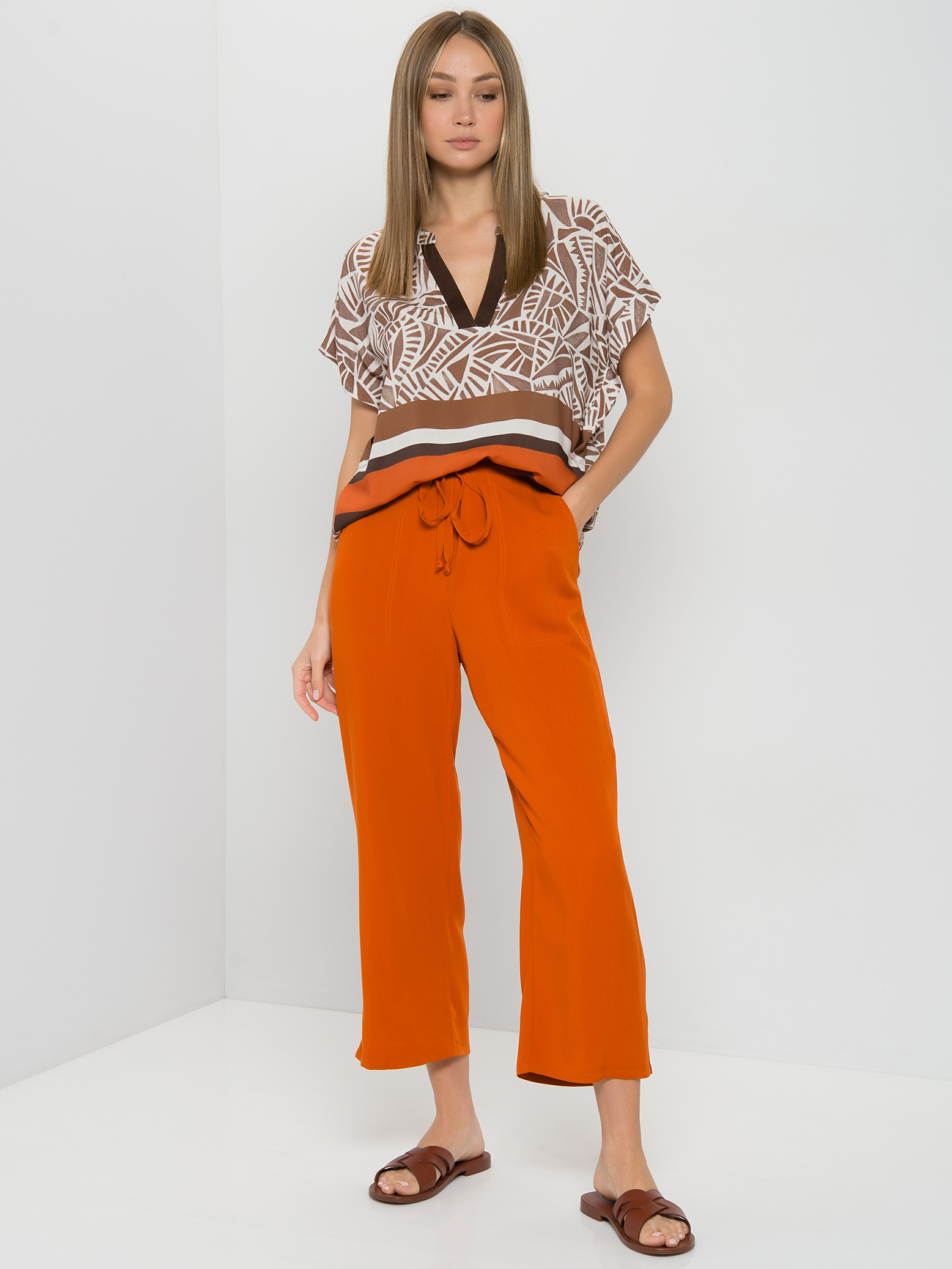 

Блуза женская Gerry Weber 660043-66437-7069 коричневая 44, 660043-66437-7069