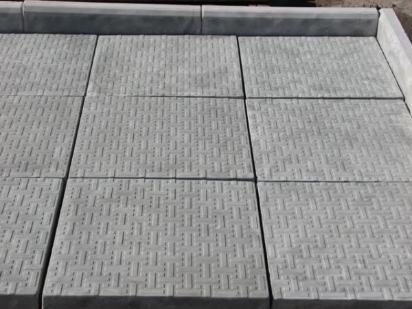 

Плитка тротуарная Циновка серый 330*330*30 мм (0,1089 кв.м.)